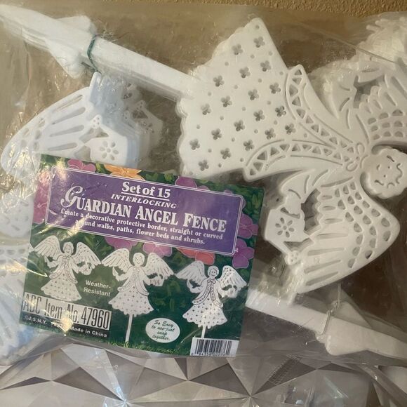 Guardian Angel Fence 15 Interlocking Angels - Picture 2 of 11